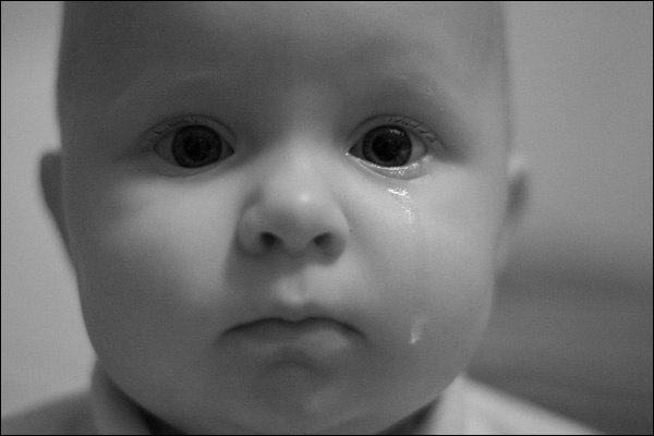 Продолжительный плач ребенка вреден для его физического и психического